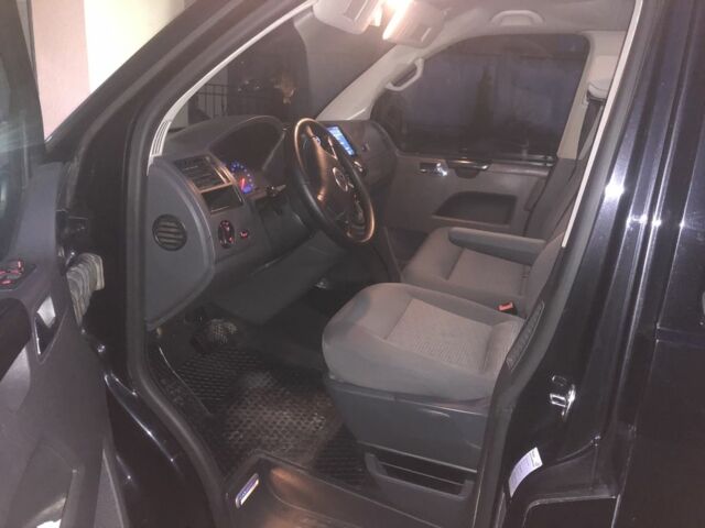 Чорний Фольксваген Каравелла, об'ємом двигуна 2.5 л та пробігом 414 тис. км за 12000 $, фото 7 на Automoto.ua