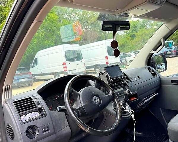 Фольксваген Каравелла 2008 у Одесі на Automoto.ua Чорний Фольксваген Каравелла, об'ємом двигуна 2.5 л та пробігом 350 тис. км за 8699 $, фото 3 на Automoto.ua