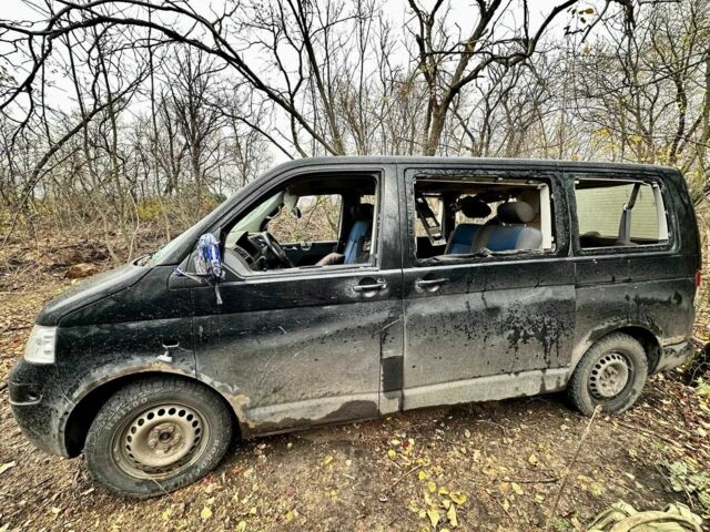 Фольксваген Каравелла 2008 в Павлограде на Automoto.ua Черный Фольксваген Каравелла, объемом двигателя 2.5 л и пробегом 383 тыс. км за 2500 $, фото 6 на Automoto.ua