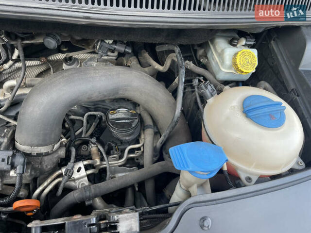 Фольксваген Каравелла 2010 у Києві на Automoto.ua Чорний Фольксваген Каравелла, об'ємом двигуна 1.98 л та пробігом 326 тис. км за 17800 $, фото 31 на Automoto.ua