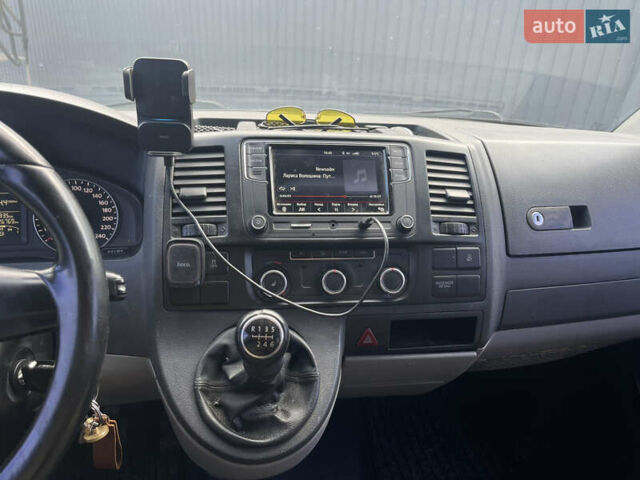 Фольксваген Каравелла 2010 у Києві на Automoto.ua Чорний Фольксваген Каравелла, об'ємом двигуна 1.98 л та пробігом 326 тис. км за 17800 $, фото 26 на Automoto.ua