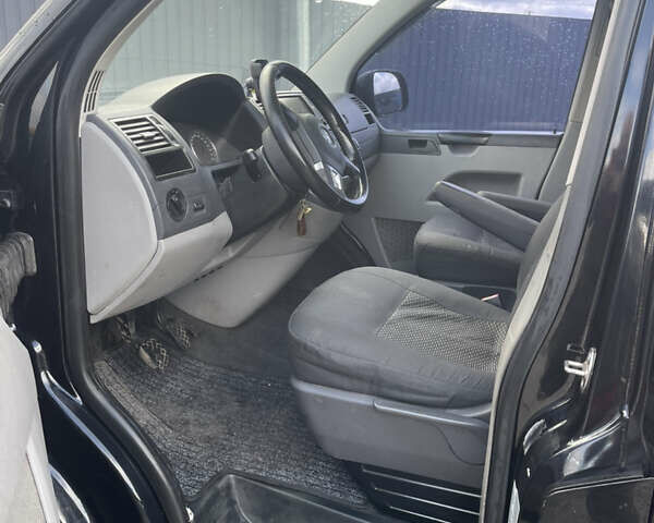 Фольксваген Каравелла 2010 у Києві на Automoto.ua Чорний Фольксваген Каравелла, об'ємом двигуна 1.98 л та пробігом 326 тис. км за 17800 $, фото 24 на Automoto.ua