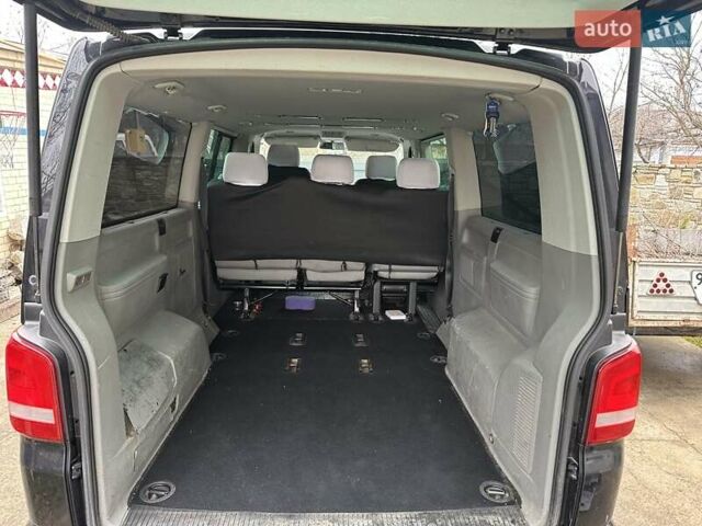 Черный Фольксваген Каравелла, объемом двигателя 2 л и пробегом 345 тыс. км за 13500 $, фото 14 на Automoto.ua