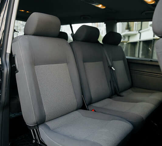 Чорний Фольксваген Каравелла, об'ємом двигуна 2 л та пробігом 460 тис. км за 18900 $, фото 13 на Automoto.ua