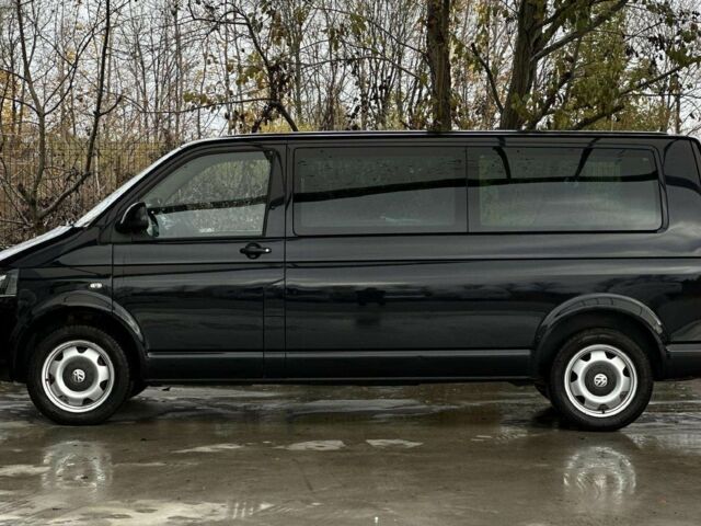 Черный Фольксваген Каравелла, объемом двигателя 2 л и пробегом 177 тыс. км за 9900 $, фото 3 на Automoto.ua