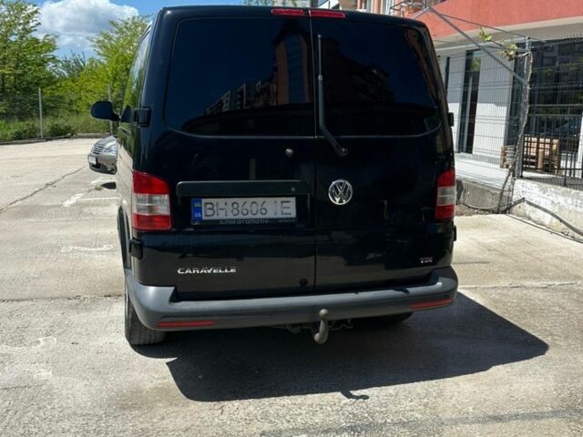 Черный Фольксваген Каравелла, объемом двигателя 2 л и пробегом 410 тыс. км за 15000 $, фото 1 на Automoto.ua