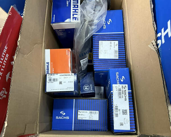 Черный Фольксваген Каравелла, объемом двигателя 1.98 л и пробегом 210 тыс. км за 25900 $, фото 81 на Automoto.ua