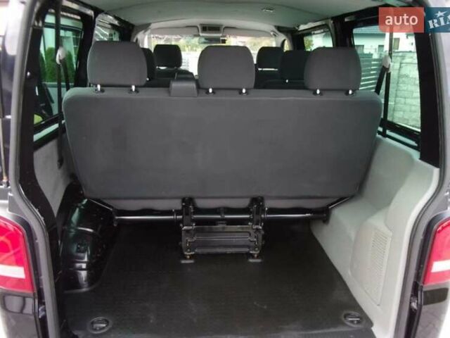 Черный Фольксваген Каравелла, объемом двигателя 2 л и пробегом 184 тыс. км за 15000 $, фото 19 на Automoto.ua