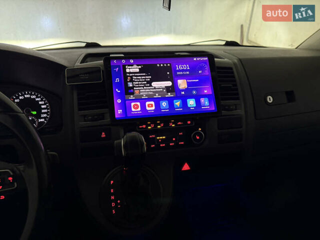 Черный Фольксваген Каравелла, объемом двигателя 1.98 л и пробегом 210 тыс. км за 25900 $, фото 24 на Automoto.ua