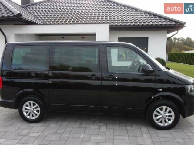 Черный Фольксваген Каравелла, объемом двигателя 2 л и пробегом 184 тыс. км за 15000 $, фото 5 на Automoto.ua