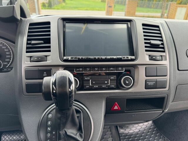 Фольксваген Каравелла 2014 в Хмельницком на Automoto.ua Черный Фольксваген Каравелла, объемом двигателя 2 л и пробегом 390 тыс. км за 14050 $, фото 16 на Automoto.ua