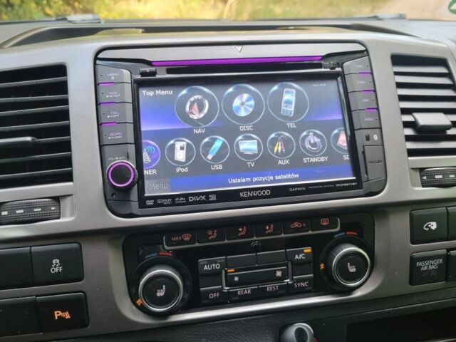 Черный Фольксваген Каравелла, объемом двигателя 2 л и пробегом 155 тыс. км за 9700 $, фото 14 на Automoto.ua