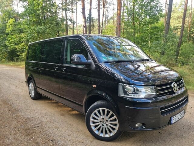 Черный Фольксваген Каравелла, объемом двигателя 2 л и пробегом 150 тыс. км за 10300 $, фото 1 на Automoto.ua