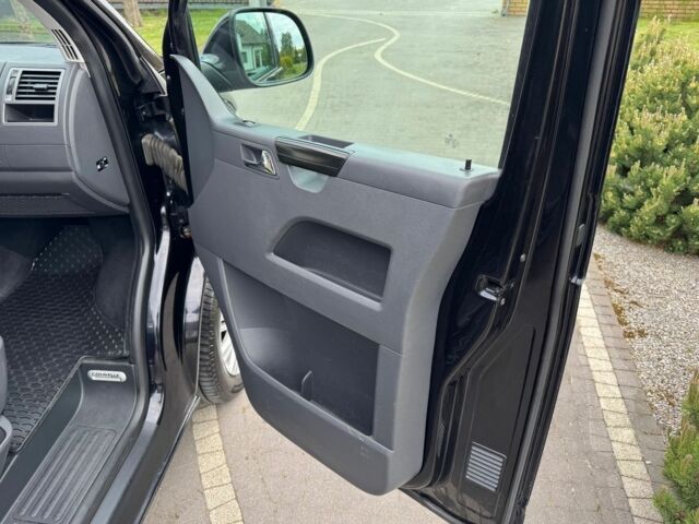 Фольксваген Каравелла 2014 в Хмельницком на Automoto.ua Черный Фольксваген Каравелла, объемом двигателя 2 л и пробегом 390 тыс. км за 14050 $, фото 12 на Automoto.ua