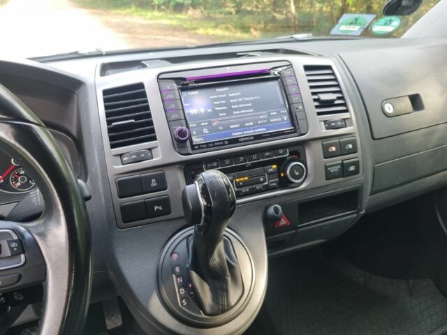 Черный Фольксваген Каравелла, объемом двигателя 2 л и пробегом 155 тыс. км за 9200 $, фото 18 на Automoto.ua