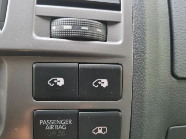 Черный Фольксваген Каравелла, объемом двигателя 2 л и пробегом 150 тыс. км за 10300 $, фото 17 на Automoto.ua