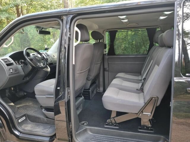 Черный Фольксваген Каравелла, объемом двигателя 2 л и пробегом 150 тыс. км за 10300 $, фото 14 на Automoto.ua