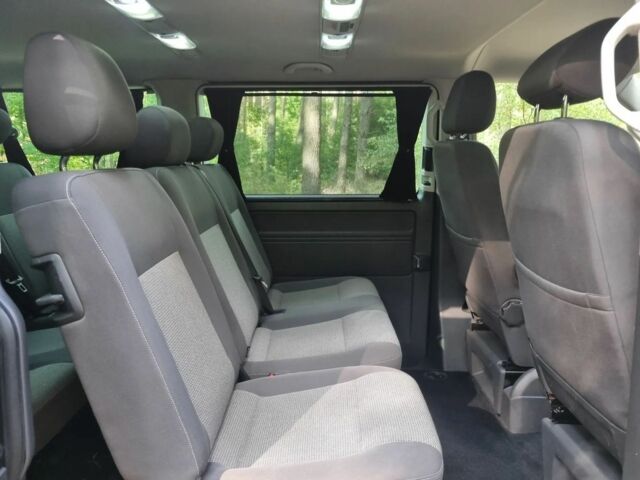 Черный Фольксваген Каравелла, объемом двигателя 2 л и пробегом 150 тыс. км за 10300 $, фото 23 на Automoto.ua