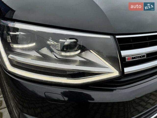 Черный Фольксваген Каравелла, объемом двигателя 1.97 л и пробегом 282 тыс. км за 26500 $, фото 7 на Automoto.ua