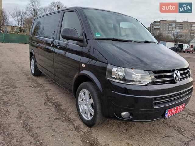 Черный Фольксваген Каравелла, объемом двигателя 2 л и пробегом 295 тыс. км за 26500 $, фото 1 на Automoto.ua