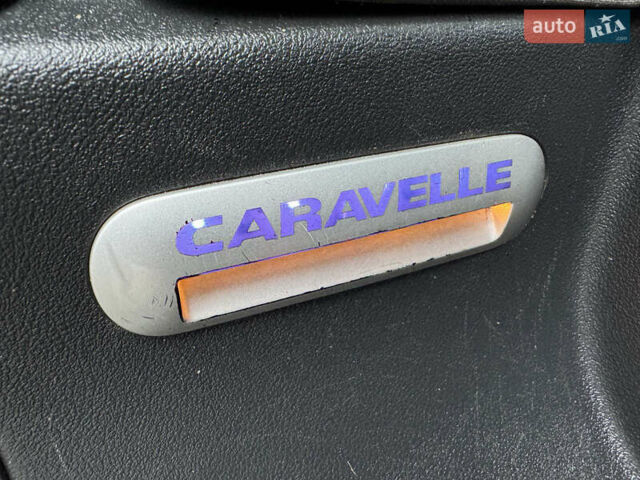 Черный Фольксваген Каравелла, объемом двигателя 1.97 л и пробегом 282 тыс. км за 26500 $, фото 22 на Automoto.ua