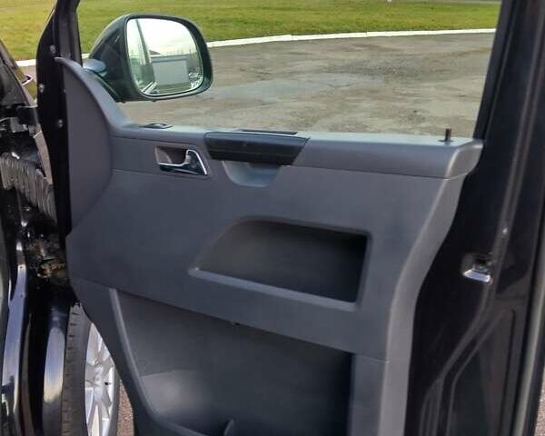 Черный Фольксваген Каравелла, объемом двигателя 2 л и пробегом 295 тыс. км за 26500 $, фото 45 на Automoto.ua