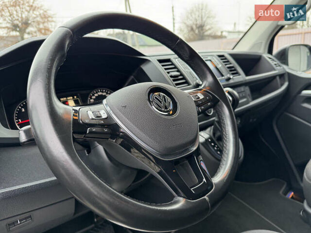 Черный Фольксваген Каравелла, объемом двигателя 1.97 л и пробегом 282 тыс. км за 26500 $, фото 17 на Automoto.ua