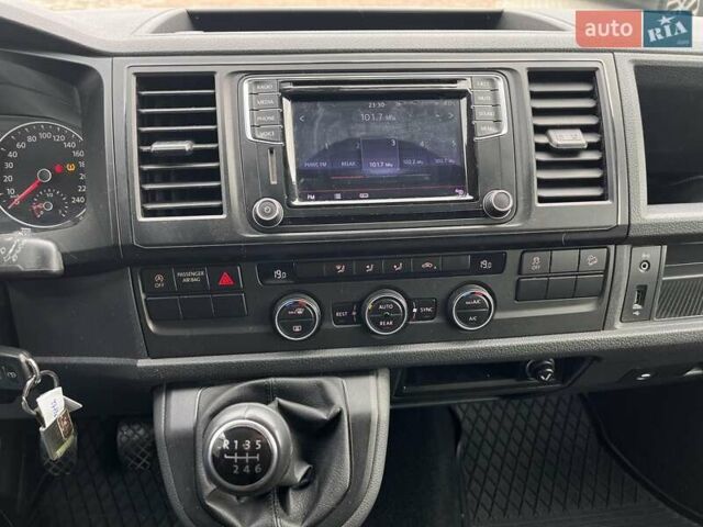 Черный Фольксваген Каравелла, объемом двигателя 1.97 л и пробегом 90 тыс. км за 29999 $, фото 18 на Automoto.ua