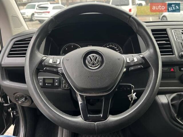 Черный Фольксваген Каравелла, объемом двигателя 1.97 л и пробегом 90 тыс. км за 29999 $, фото 16 на Automoto.ua