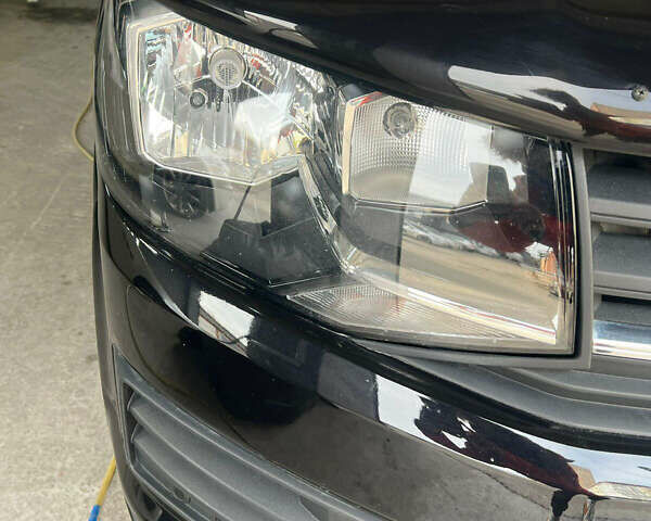 Черный Фольксваген Каравелла, объемом двигателя 2 л и пробегом 235 тыс. км за 31744 $, фото 8 на Automoto.ua