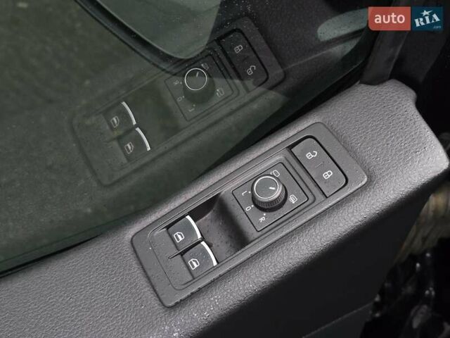 Черный Фольксваген Каравелла, объемом двигателя 1.97 л и пробегом 167 тыс. км за 37499 $, фото 37 на Automoto.ua