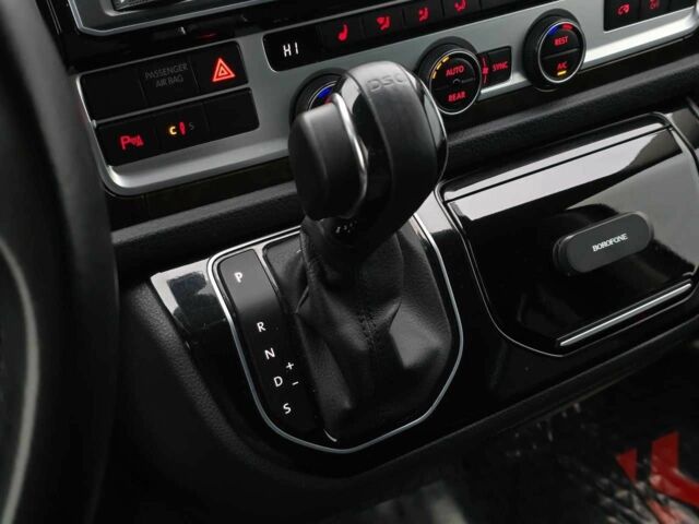 Чорний Фольксваген Каравелла, об'ємом двигуна 1.97 л та пробігом 167 тис. км за 37499 $, фото 15 на Automoto.ua