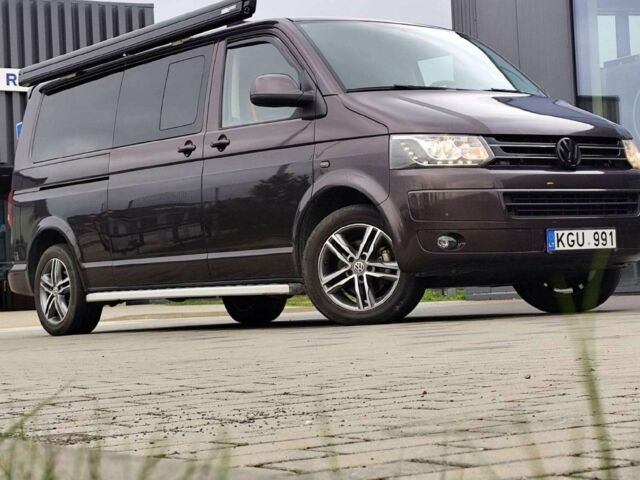 Коричневый Фольксваген Каравелла, объемом двигателя 2 л и пробегом 262 тыс. км за 10000 $, фото 8 на Automoto.ua