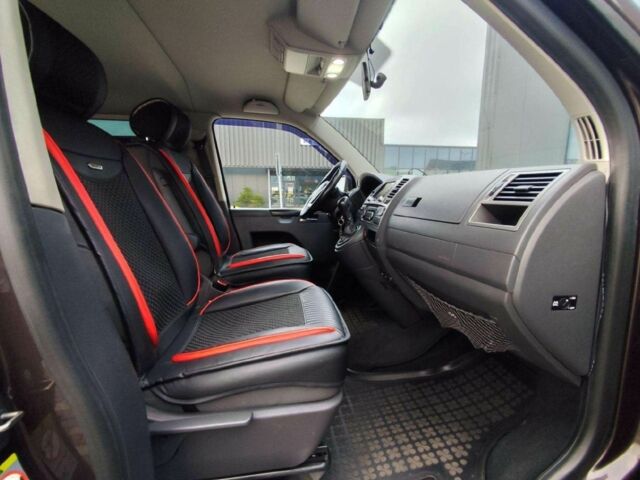 Коричневый Фольксваген Каравелла, объемом двигателя 2 л и пробегом 262 тыс. км за 10000 $, фото 17 на Automoto.ua