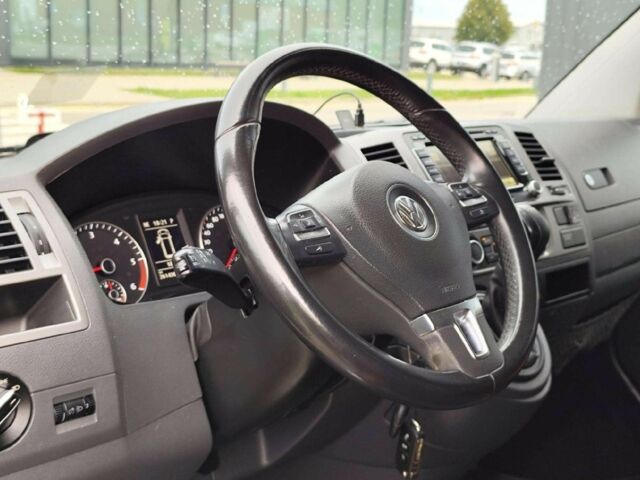 Коричневый Фольксваген Каравелла, объемом двигателя 2 л и пробегом 262 тыс. км за 10000 $, фото 11 на Automoto.ua