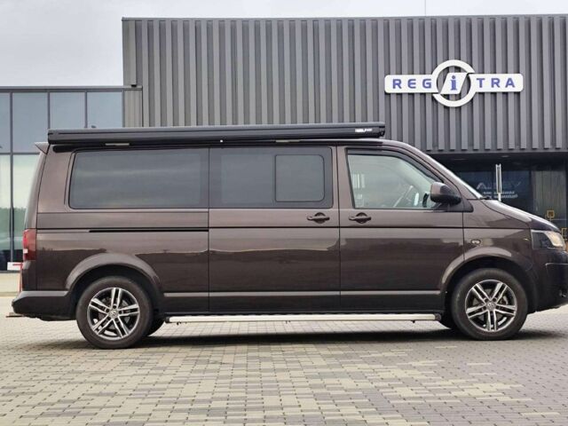 Коричневый Фольксваген Каравелла, объемом двигателя 2 л и пробегом 262 тыс. км за 10000 $, фото 3 на Automoto.ua