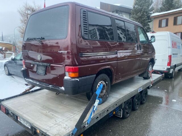 Красный Фольксваген Каравелла, объемом двигателя 2.5 л и пробегом 187 тыс. км за 3000 $, фото 18 на Automoto.ua