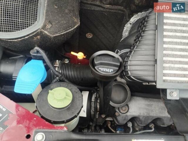 Красный Фольксваген Каравелла, объемом двигателя 2.46 л и пробегом 416 тыс. км за 7800 $, фото 17 на Automoto.ua