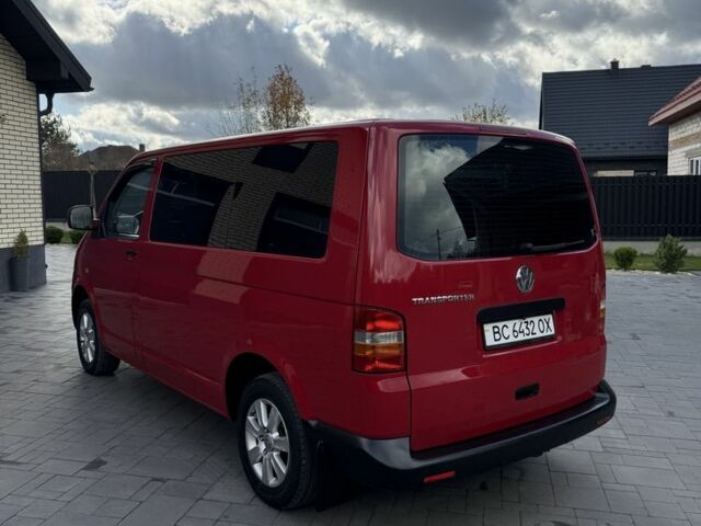 Фольксваген Каравелла 2006 в Луцке на Automoto.ua Красный Фольксваген Каравелла, объемом двигателя 1.9 л и пробегом 252 тыс. км за 8500 $, фото 1 на Automoto.ua