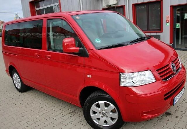 Красный Фольксваген Каравелла, объемом двигателя 0 л и пробегом 214 тыс. км за 9800 $, фото 21 на Automoto.ua