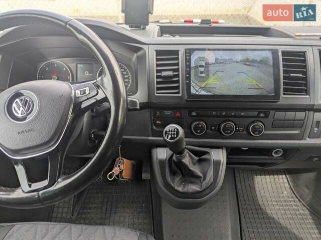 Красный Фольксваген Каравелла, объемом двигателя 1.97 л и пробегом 150 тыс. км за 24800 $, фото 11 на Automoto.ua