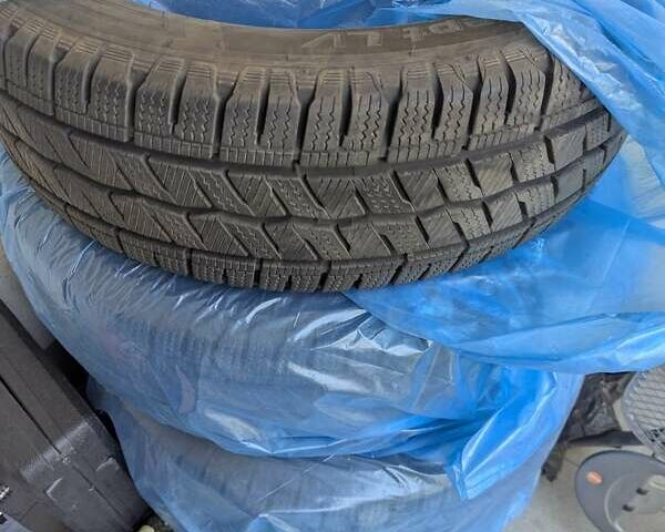 Красный Фольксваген Каравелла, объемом двигателя 1.97 л и пробегом 150 тыс. км за 24800 $, фото 3 на Automoto.ua