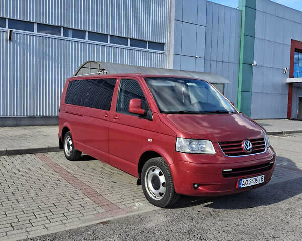 Красный Фольксваген Каравелла, объемом двигателя 2.5 л и пробегом 350 тыс. км за 11300 $, фото 6 на Automoto.ua