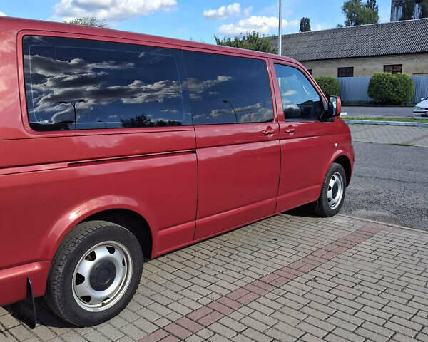 Красный Фольксваген Каравелла, объемом двигателя 2.5 л и пробегом 350 тыс. км за 11300 $, фото 10 на Automoto.ua