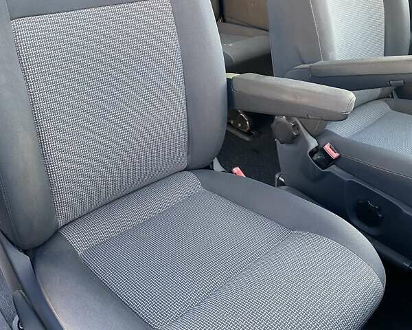 Фольксваген Каравелла, об'ємом двигуна 1.98 л та пробігом 350 тис. км за 15000 $, фото 2 на Automoto.ua