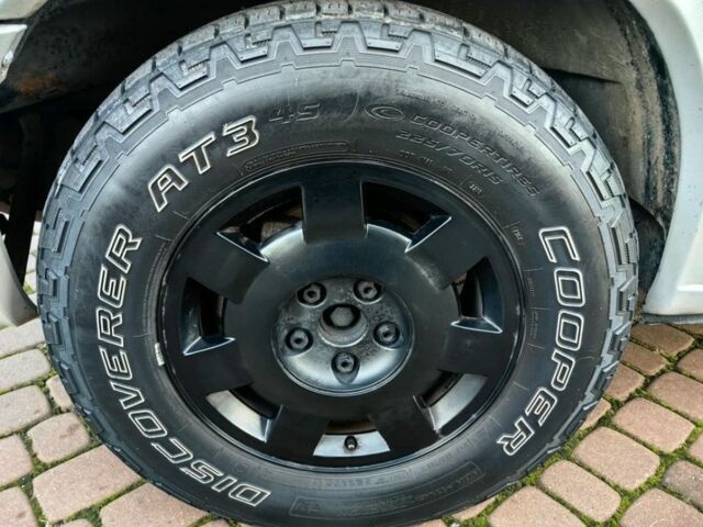 Серый Фольксваген Каравелла, объемом двигателя 2.5 л и пробегом 243 тыс. км за 2950 $, фото 16 на Automoto.ua