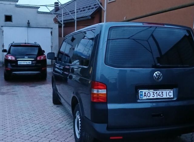 Сірий Фольксваген Каравелла, об'ємом двигуна 1.9 л та пробігом 216 тис. км за 13750 $, фото 4 на Automoto.ua