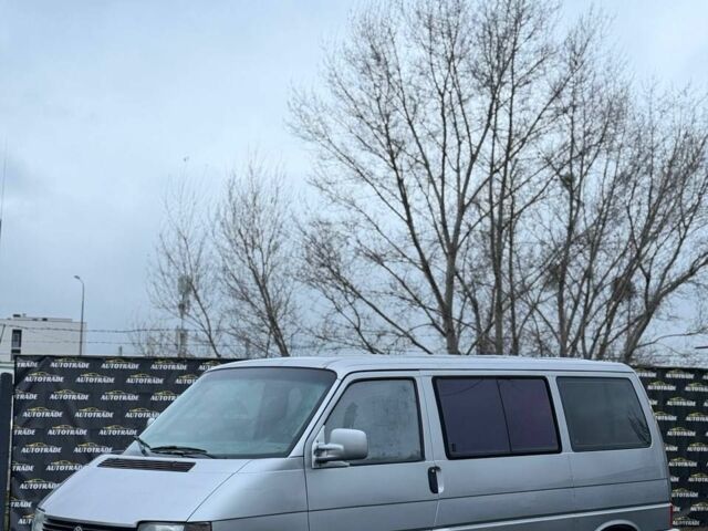 Серый Фольксваген Каравелла, объемом двигателя 0 л и пробегом 252 тыс. км за 2950 $, фото 1 на Automoto.ua