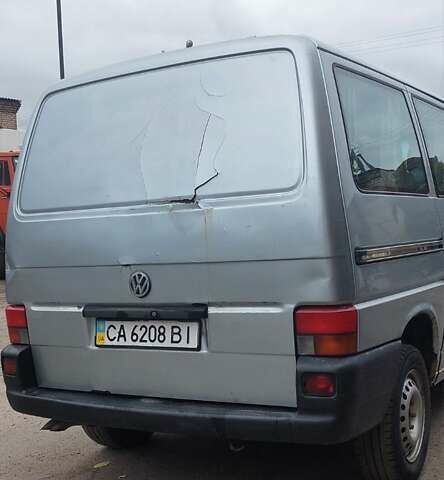 Серый Фольксваген Каравелла, объемом двигателя 1.9 л и пробегом 450 тыс. км за 4000 $, фото 5 на Automoto.ua