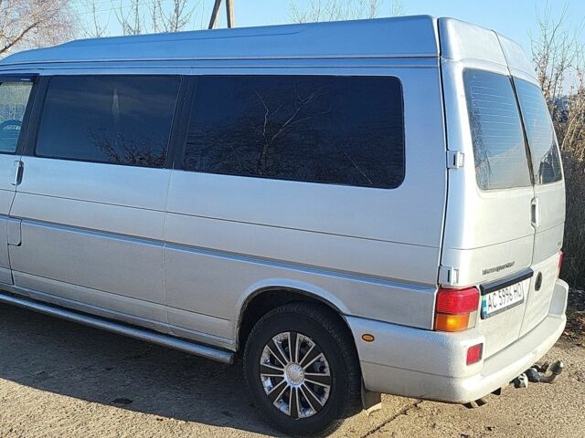 Серый Фольксваген Каравелла, объемом двигателя 2.5 л и пробегом 970 тыс. км за 4800 $, фото 1 на Automoto.ua